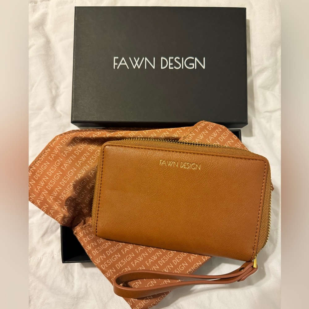 Fawn design wristlet wallet